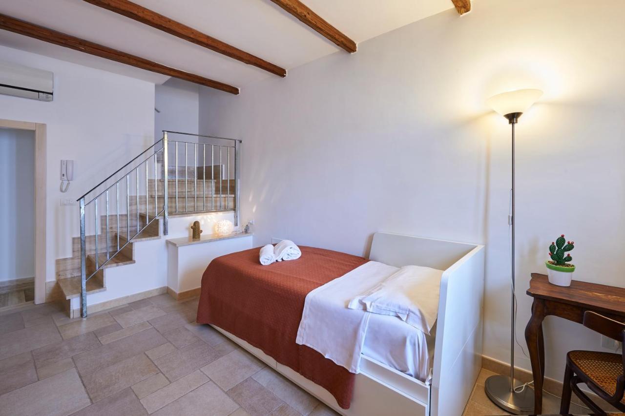 Le Case Di Gio'- Vico Corte Polignano a Mare Kültér fotó